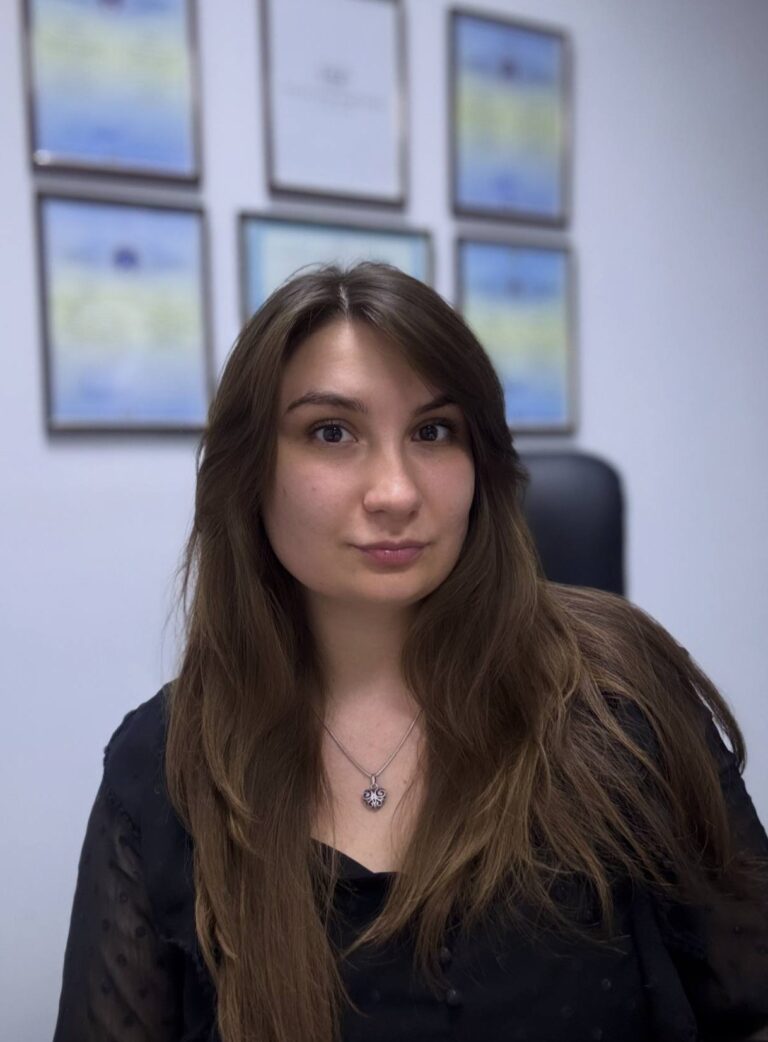 Карина Малишевська, Помічник адвоката